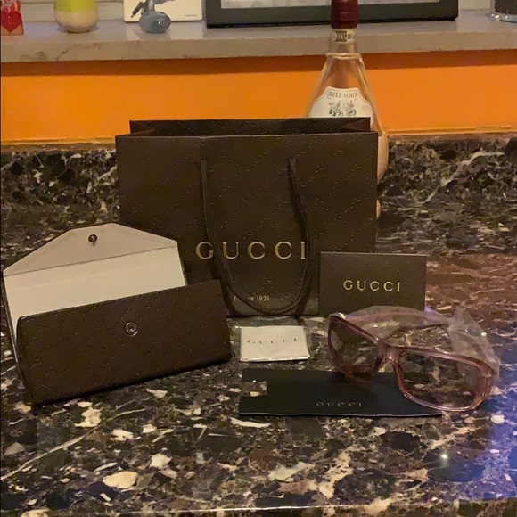 Gucci Accessories - Brand new authentic Gucci sunglasses